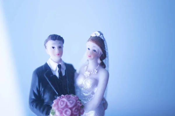 Pareja Boda Torta Superior Figuras Plástico Con Traje Noche Esmoquin — Foto de Stock