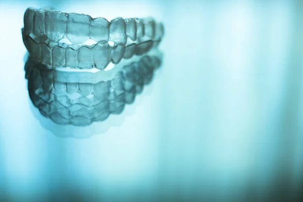 Raddrizzatori Dentali Trasparenti Invisibili Trattamento Dei Dentisti Ortodontici Come Moderne — Foto Stock