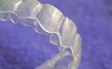 Görünmez açık diş diş aligner düzleştiriciler modern estetik parantez olarak ortodontik diş tedavisi için.