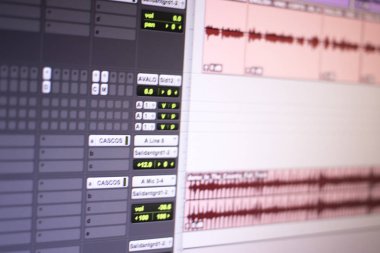 Kayıt ses stüdyo karıştırma bilgisayar ekran programı kaydetmek ve mix müzik ve dublaj.