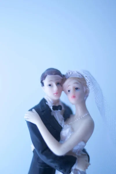 Весільна Пара Шлюбний Торт Зверху Пластикові Фігури Смокінг Вечірній Костюм — стокове фото