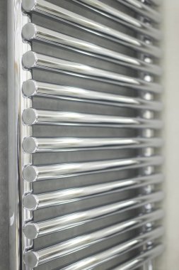 Banyo showroom görüntüsünü yeni tasarım havlu ısıtıcı konut geliştirme için çalışır.