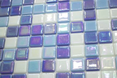 Mutfak kiremitleri sergi salonu zemin için yeni kiremit seçeneği ve ev inşaatı için duvarlar işe yarıyor..