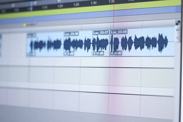 Звукозаписывающая Студия Редактирование Аудио Компьютера Смешивание Программы Звукового Управления Музыкального — стоковое фото