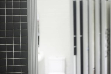 Mutfak kiremitleri sergi salonu zemin için yeni kiremit seçeneği ve ev inşaatı için duvarlar işe yarıyor..