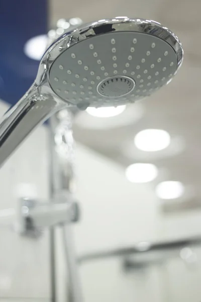 Łazienka Prysznic Głowy Showroom Wyświetlacz Nowych Opcji Projekt Budowy Domu — Zdjęcie stockowe