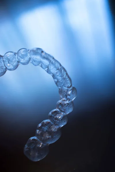 Enderezadores Alineación Dientes Dentales Transparentes Invisibles Para Tratamiento Dentistas Ortodoncia — Foto de Stock