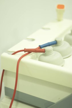 Fizyoterapi Elektrostimülasyon cihazları fizyoterapist sağlık kliniği.
