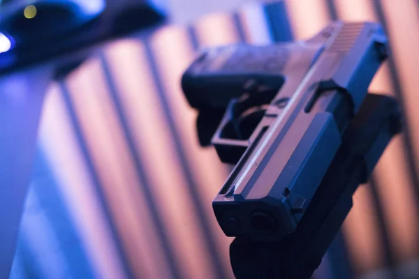 Automatisch Pistool Handgun Artistieke Lichteffect Humeurig Sfeervolle Foto Creatieve Artistieke — Stockfoto