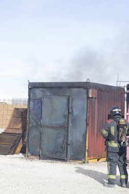 İtfaiyeci yangın Eğitim istasyonu tatbikatı