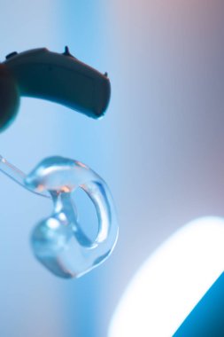 İşitme cihazı sağırlık 