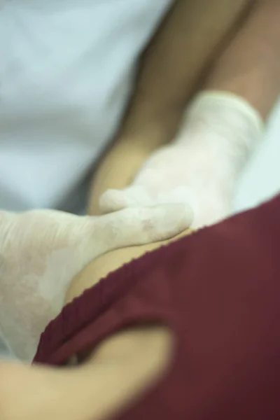 Fisioterapia osteopatía fisioterapeuta —  Fotos de Stock