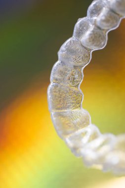 Diş braketleri diş hizalayıcıları