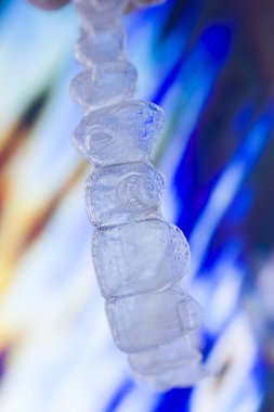 Diş braketleri diş hizalayıcıları