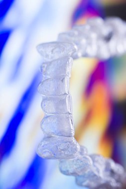 Diş braketleri diş hizalayıcıları