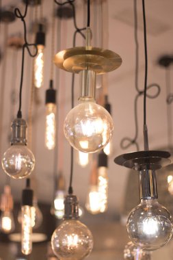 LED ışıklar deposunda ekran