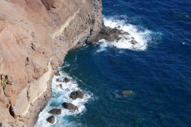 Madeira sahil ve Atlantik Okyanusu güzel görünümde