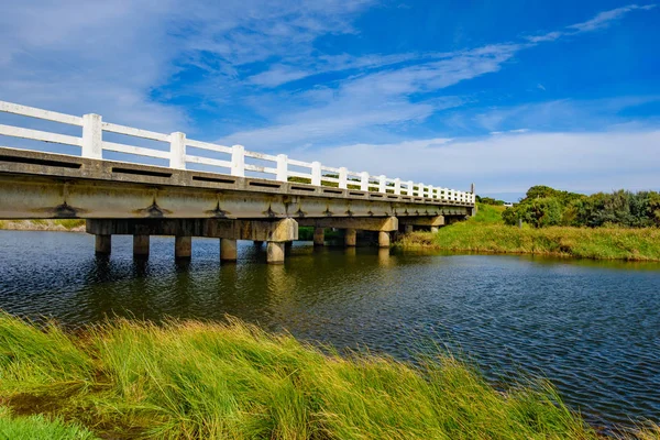 偉大な海の道 メルボルン ビクトリア オーストラリアの道観に架かる橋 — ストック写真