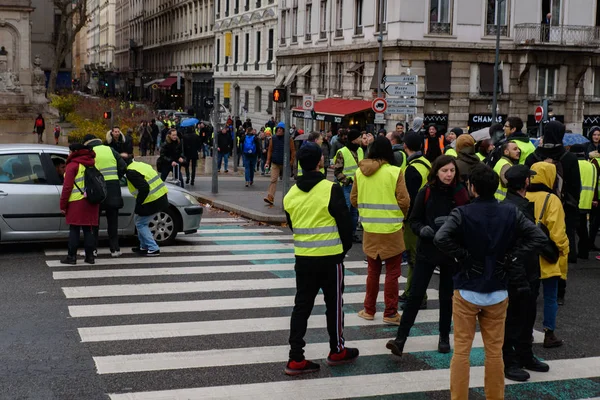 Κίτρινα Γιλέκα Αντιανεμικά Jaunes Διαδηλωτές Κατά Της Φορολόγησης Των Καυσίμων — Φωτογραφία Αρχείου