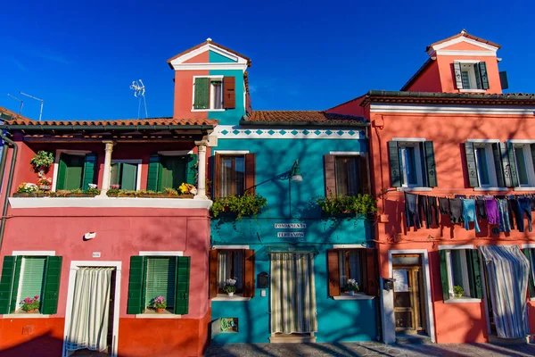 Burano Insel Berühmt Für Seine Farbenfrohen Fischerhäuser Venedig Italien — Stockfoto