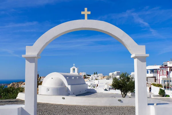 Arch Front Church Oia Santorini Greece — Stock Photo, Image