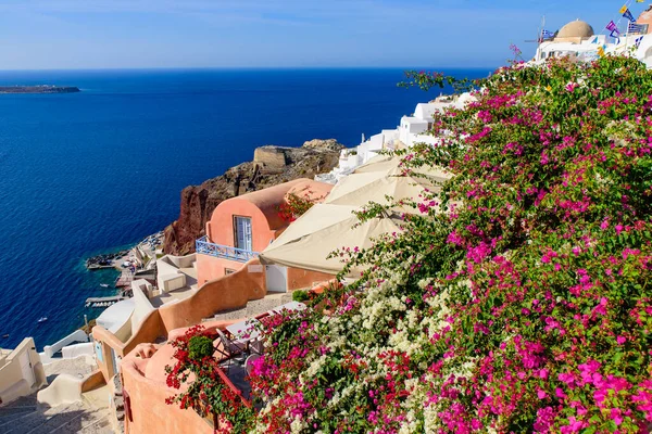 Edificios Blancos Tradicionales Frente Mar Egeo Oia Isla Santorini Grecia — Foto de Stock