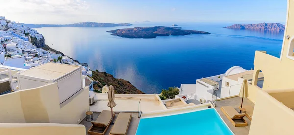 Белые Здания Отели Панорамным Видом Эгейское Море Фире Санторини Греция — стоковое фото