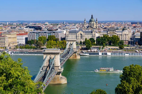 Vista Aérea Ponte Cadeia Szechenyi Através Rio Danúbio Que Liga — Fotografia de Stock