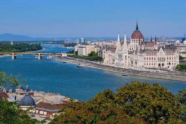 Panorama Parlamento Húngaro Edifício Rio Danúbio Budapeste Hungria — Fotografia de Stock