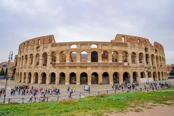 Colosseum Oval Amphitheatre Most Popular Tourist Attraction Rome Italy — Stock Photo, Image