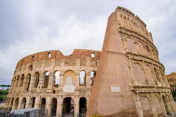 Колизей Овальный Амфитеатр Самая Популярная Туристическая Достопримечательность Рима Италия — стоковое фото