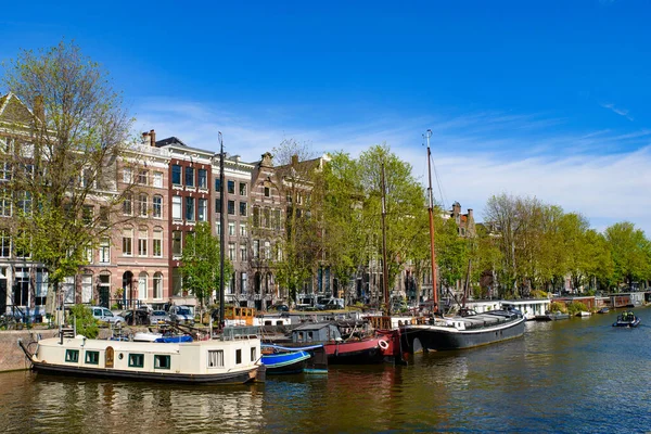 Edifici Barche Lungo Canale Amsterdam Paesi Bassi — Foto Stock