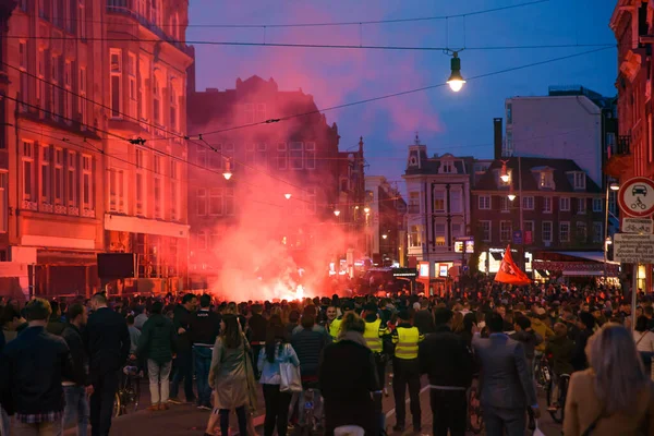 Ποδόσφαιρο Ταραχές Στο Κέντρο Της Πόλης Του Άμστερνταμ Ολλανδία — Φωτογραφία Αρχείου