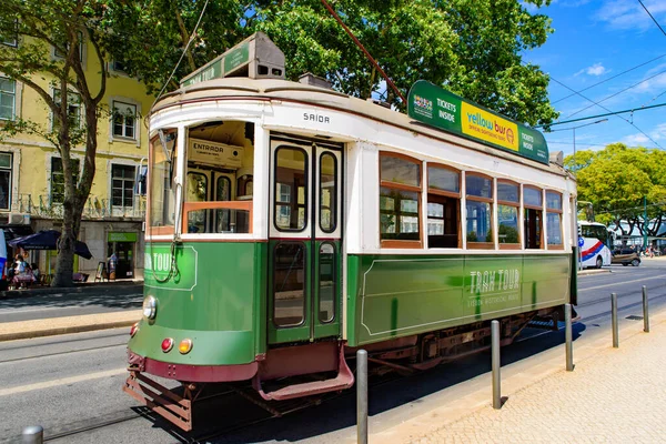 Eléctrico Circular Rua Lisboa Portugal — Fotografia de Stock
