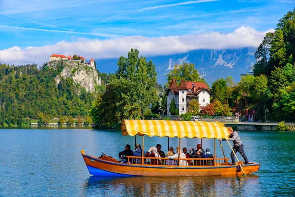 Tourists Taking Boat Lake Bled Popular Tourist Destination Slovenia — стокове фото