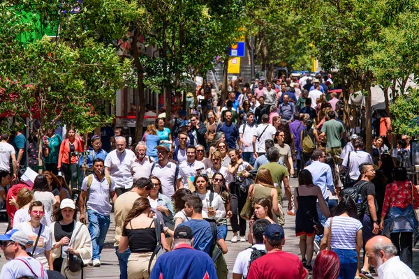 Foules Gens Dans Rue Madrid Espagne — Photo