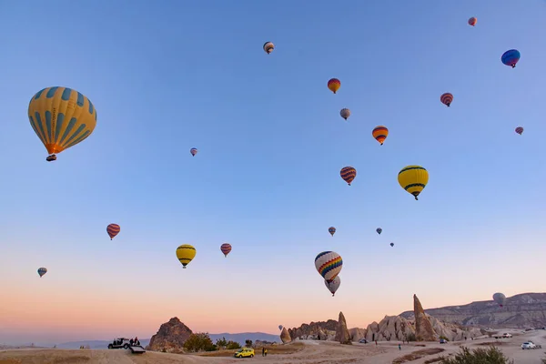 Flying Hot Air Balloons Rock Landscape Sunrise Time Goreme Cappadocia - Stock-foto