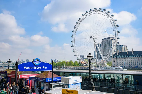 Westminster Millennium Pier North Bank River Thames London Eye Background — Stock Photo, Image