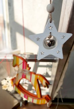 Ev dekor ahşap el yapımı oyuncaklar.