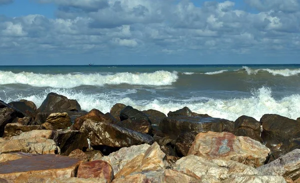 Turquía Mar Negro Olas Blancas Rocío Marino Olas Rompiéndose Las — Foto de Stock