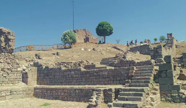 Türkiye, Bergama. Antik Yunan kenti Bergama'nın kalıntıları. Unesko tarafından korunan harap eski pergamo kenti.