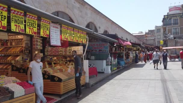 Ανατολίτικα γλυκά, εξωτικά μπαχαρικά, τουρκική απόλαυση, τουριστικά σουβενίρ, Μεγάλο Παζάρι — Αρχείο Βίντεο