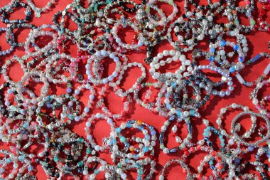 Kristal güzel bilezik