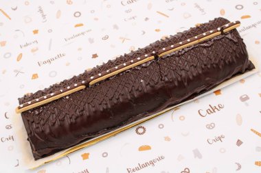 Çikolata kremaile Çingene kol kek