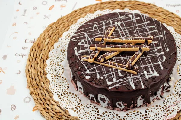 Торт с шоколадным кремом — стоковое фото