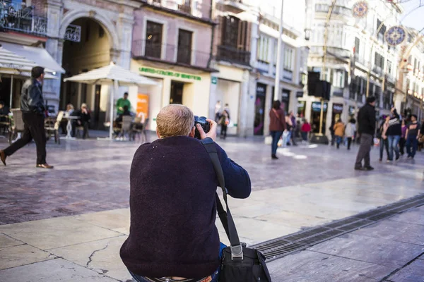 Bir fotoğrafçı kare çekim.