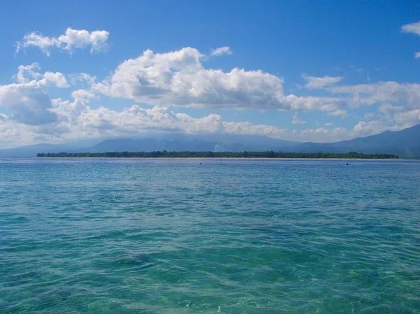 Tyrkysový oceán a paradisiaque beach — Stock fotografie