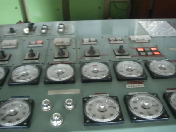 Control command of an old boat