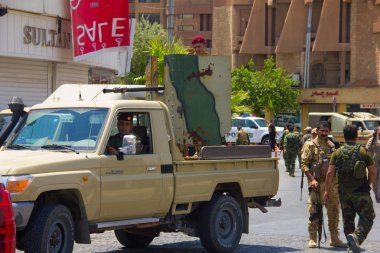 Kürt İstanbul yol hükümet Irak-Kürdistan ' 23 Temmuz 2018 binasını İslam devleti saldırıları engelleyin. Kürt güvenlik güçlerinin tüm üç Daesh teröristler etkisiz hale.