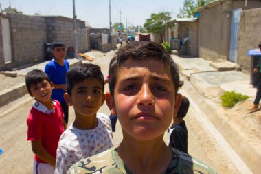 Suriye mülteci çocuklar Darashakran mülteci kampı Erbil, Irak Kürdistanı, Temmuz 2018